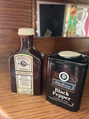 Watkins Black Pepper & Vanilla Bottles - Brown Ceramic Spice Containers